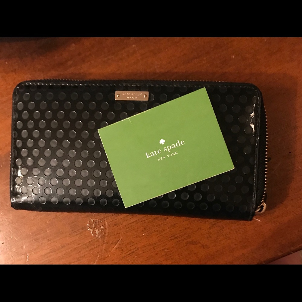 Kate Spade Zipper Wallet